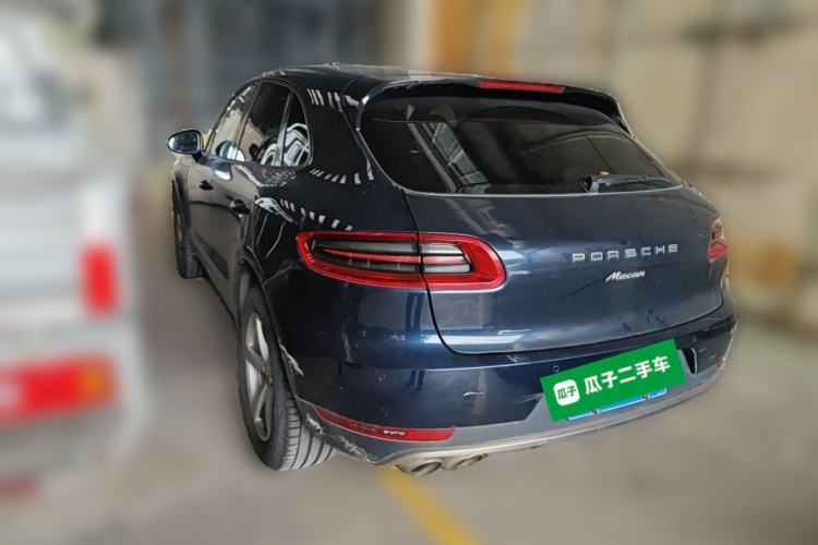 Used Porsche Macan 2017 Macan 2.0T Rear Left 45 Deg