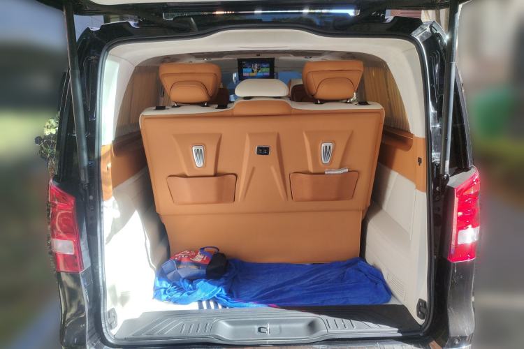 Used Mercedes-Benz Vito 2021 2.0T Elite Version 7 Seats