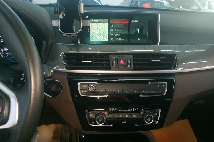 Used BMW X1 New Energy 2019 xDrive25Le Mileage Upgrade Version Audio And AC Panel