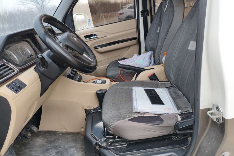 Used CHANGAN KUAYUE Xing V5 EV 2021 Luxury 7-Seater Passenger Van with Lingdian System Left Front Seat