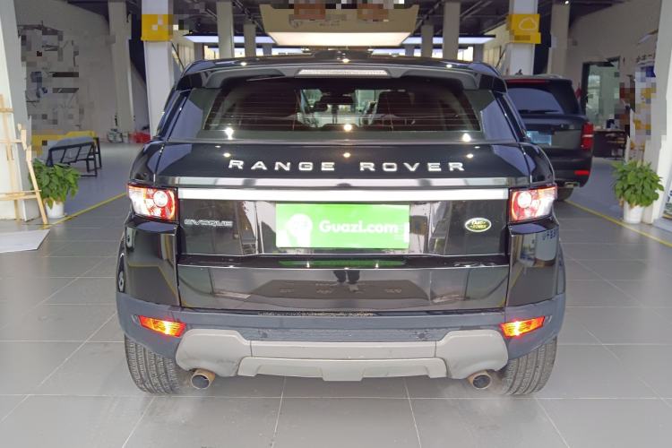 Used Land Rover Range Evoque 2015 2.0T Five-Door Zhiyao Edition Rear