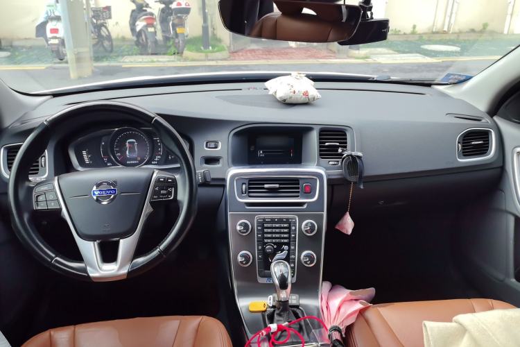 Used Volvo S60 2015 S60L T5 Intelligent Drive Edition
