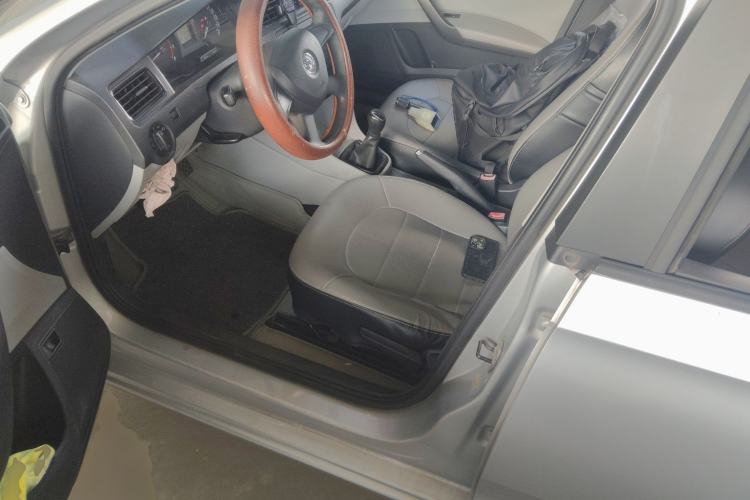 Used Skoda Rapid 2013 1.6L Manual Smart Selection Model