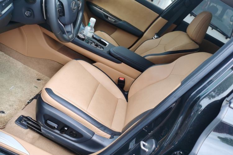 Used Lexus RZ 2023 450e All-Wheel Drive Luxury Edition