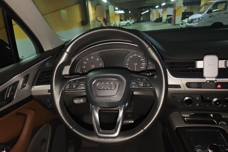 Used Audi Q7 2016 40 TFSI Comfort Model