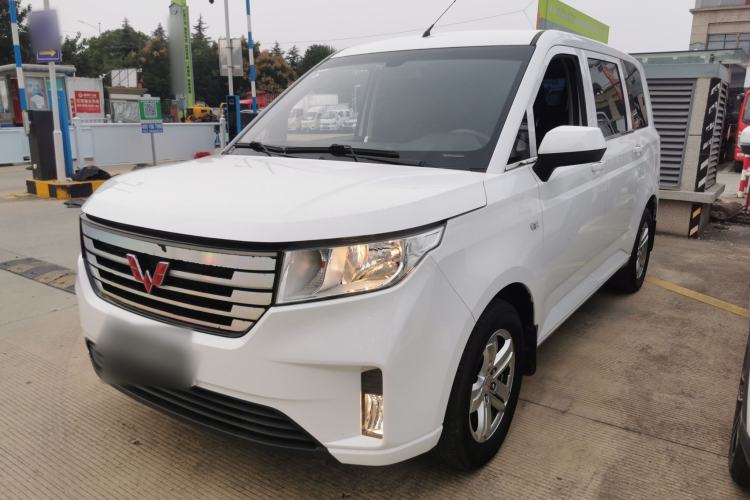 Used Wuling Hongguang PLUS 2019 1.5T Manual Comfort Version 7 Seats