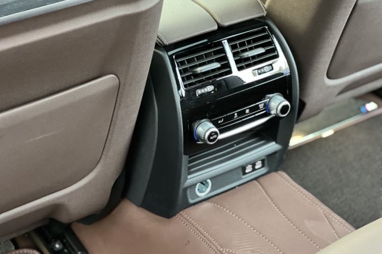 Used BMW 5 Series 2023 530Li Luxury Edition M Sport Package