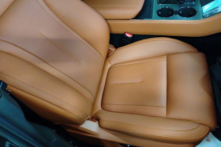 Used Polestones 01 2023 Deluxe 6-Seater Version
