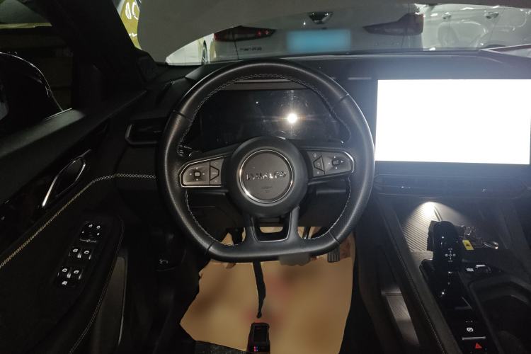 Used Lynk & Co 03 2023 2.0TD DCT JingPro
