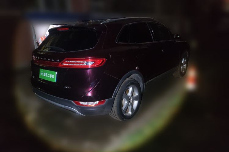 Used Lincoln MKC 2017 2.0T Two-Wheel Drive Deluxe Edition Rear Right 45 Deg