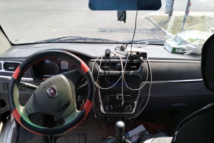 Used Jinbei Hiace X30 2019 1.5L Van Comfort Model China VI SWC15M Center Console