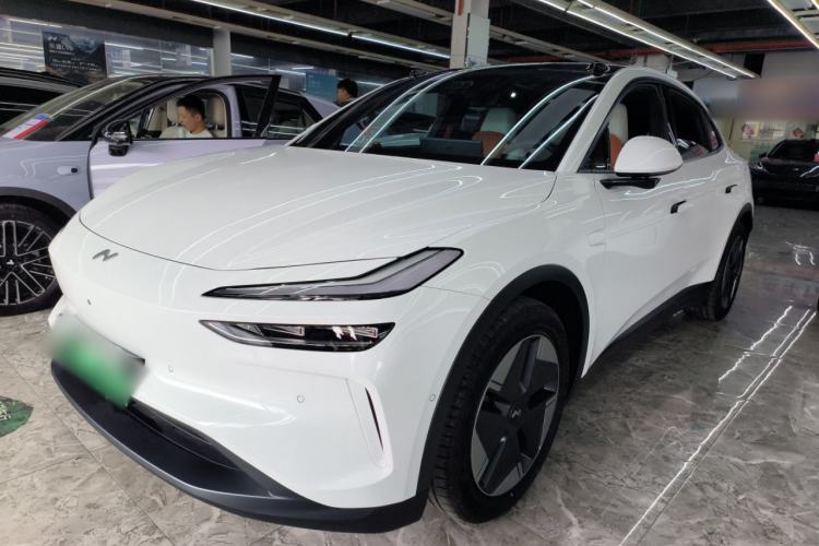 Used ONVO L60 2024 60 kWh Rear-Drive Version