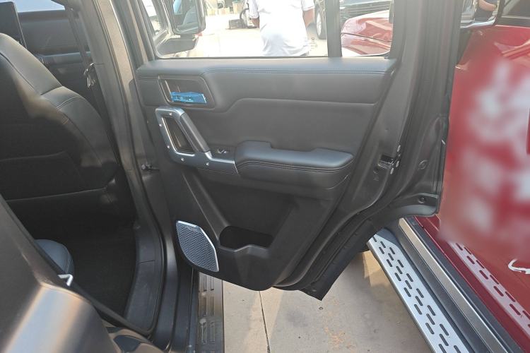 Used 212 T01 2024 2.0T Mechanic
