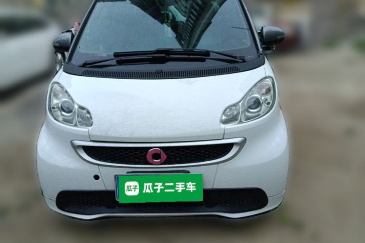 Used smart fortwo 2014 1.0 MHD Midnight Purple Limited Edition Front