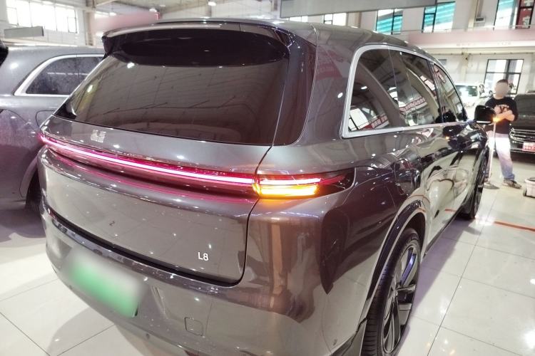 Used Li Auto L8 2024 Ultra Model Rear Right 45 Deg