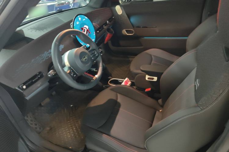 Used MINI Electric MINI COOPER 2025 452km COOPER SE Spring by the Sea Limited Edition
