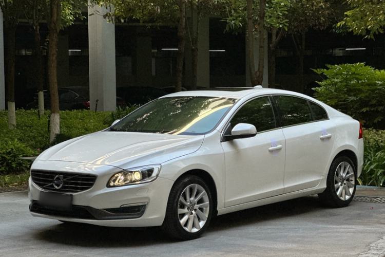 Used Volvo S60 2017 S60L T4 Smart Range Edition
