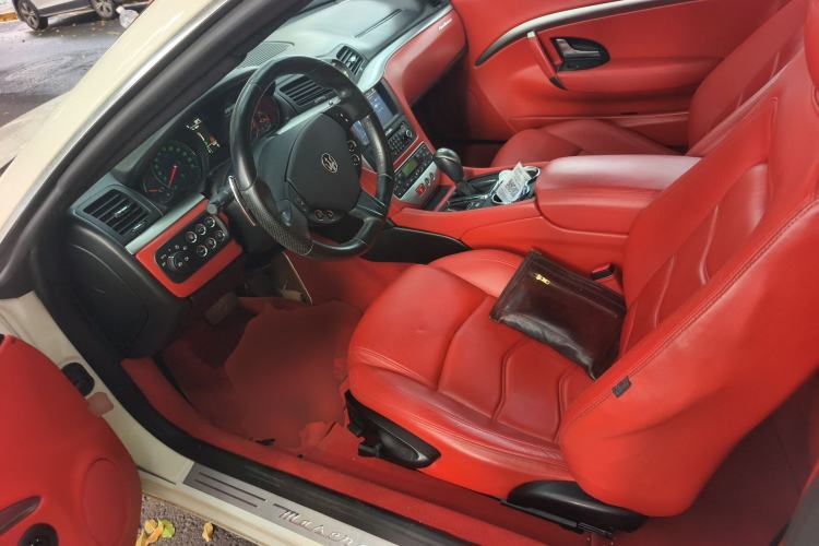 Used Maserati GranTurismo 2007 4.2L Standard Edition Left Front Seat