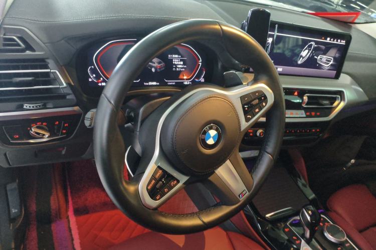 Used BMW X4 2022 xDrive 25i M Sport Package Steering Wheel