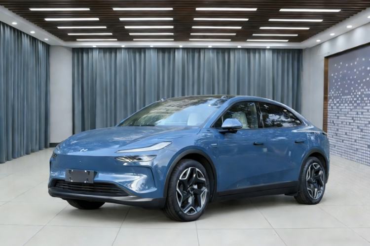 Used ONVO L60 2024 60 kWh Rear-Drive Version