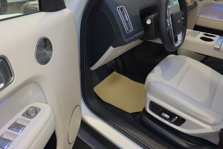 Used Li Auto L9 2025 Ultra Smart Refreshed Edition
