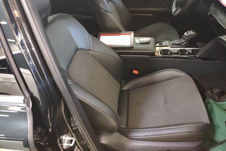 Used Toyota Camry 2024 Dual-Motor 2.0 HXS Sport Plus Edition Right Front Seat