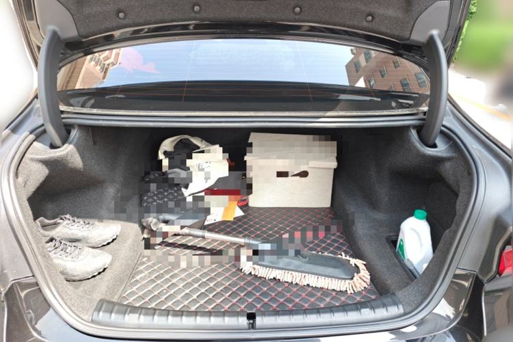 Used BMW 5 Series 2021 525Li M Sport Package Trunk