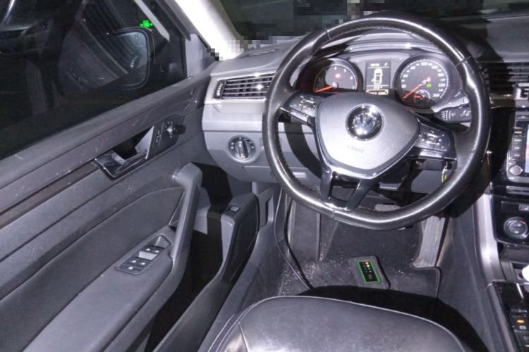 Used Volkswagen Passat 2016 330TSI DSG Luxury Edition Steering Wheel