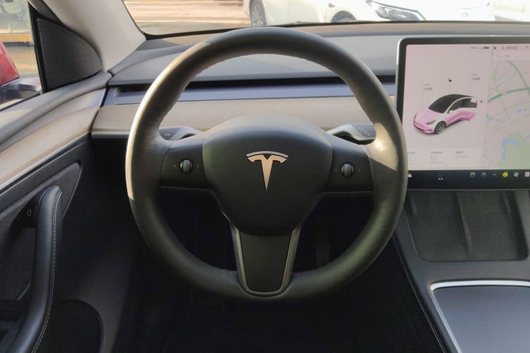 Used Tesla Model Y 2021 Long-Range All-Wheel-Drive Version 3D7
