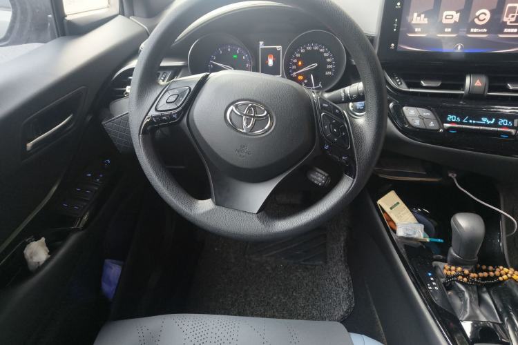 Used Toyota IZOA 2020 2.0L Yi Xiang CARE
