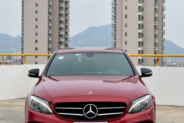 Used Mercedes-Benz C-Class 2017 Restyled C 200 Sport Edition Exterior 4