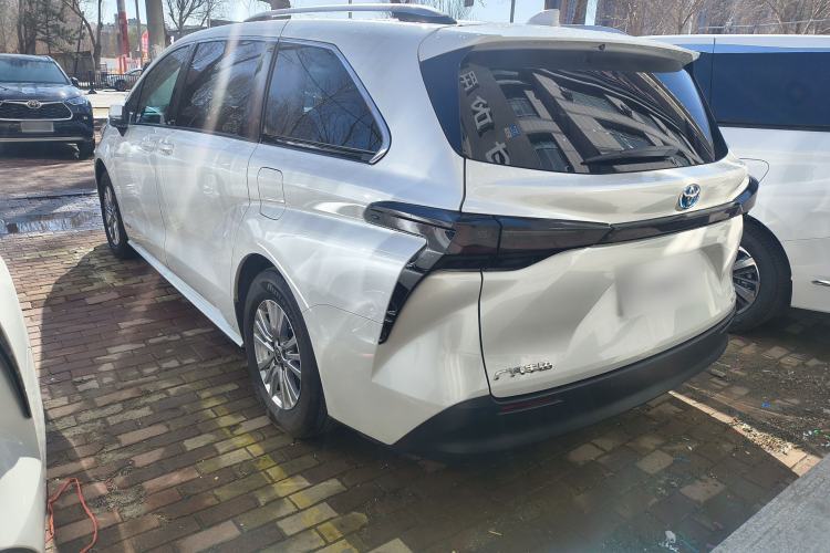 Used Toyota SIENNA 2021 2.5L Hybrid Comfort Edition Exterior 3
