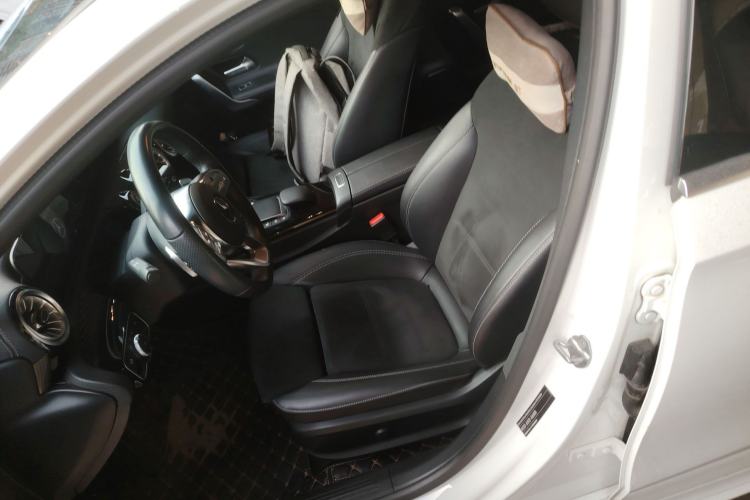 Used Mercedes-Benz A-Class 2022 Revised Version A 200 L Sport Sedan Fashionable Style
