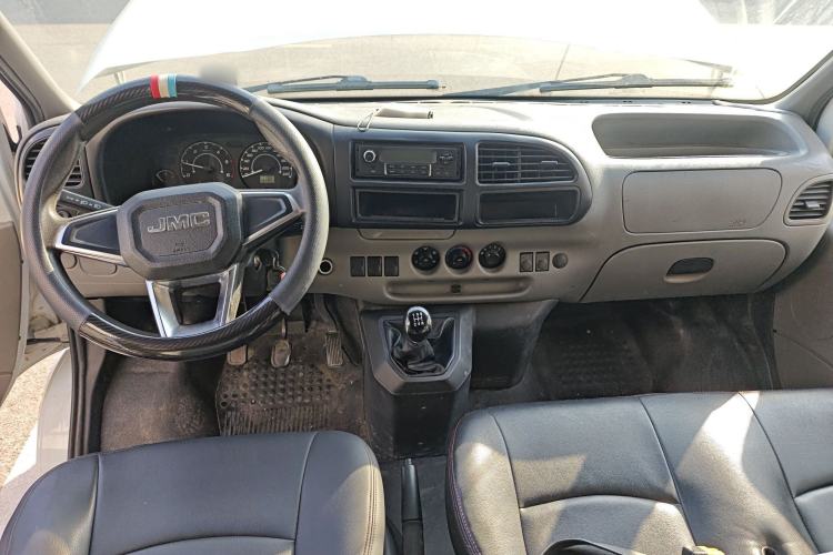 Used JMC Transit 2017 2.8T Commercial Version Short Wheelbase Mid-Roof 6/7/8-Seater JX493