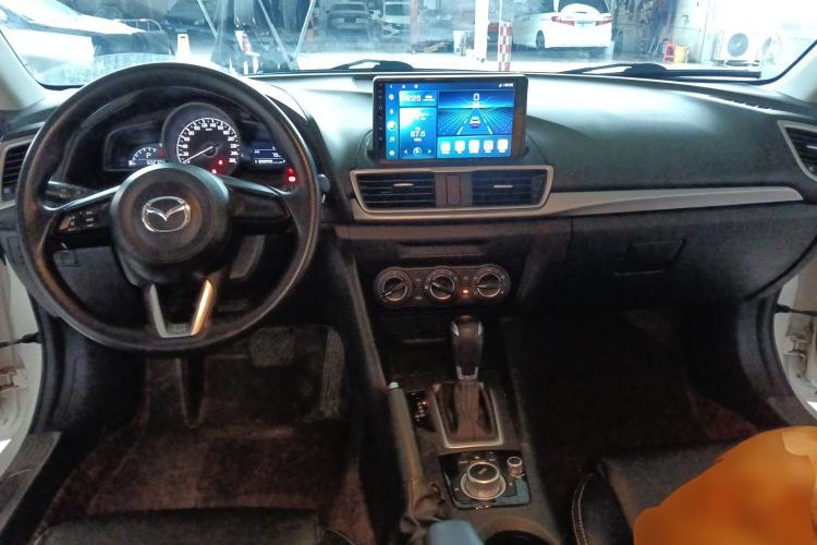 Used Mazda 3 Axela 2017 Sedan 1.5L Automatic Comfort Model Emission Standard China V Center Console