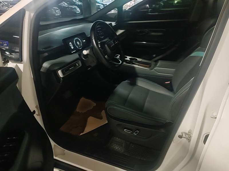 Used AION Y 2023 Younger Star Edition — 15