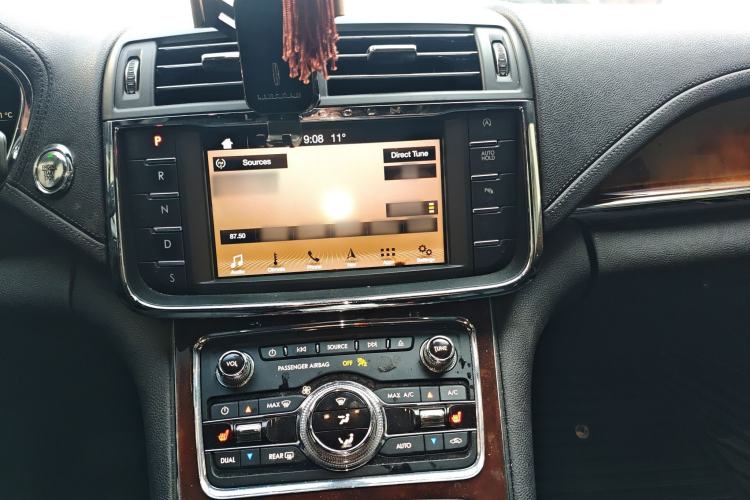 Used Lincoln Continental 2017 2.0T Two-Wheel Drive Deluxe Edition
