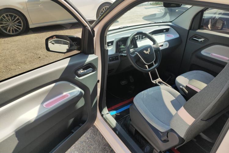 Used Wuling Hongguang MINIEV 2022 Macaron Premium Model – Lithium Iron Phosphate