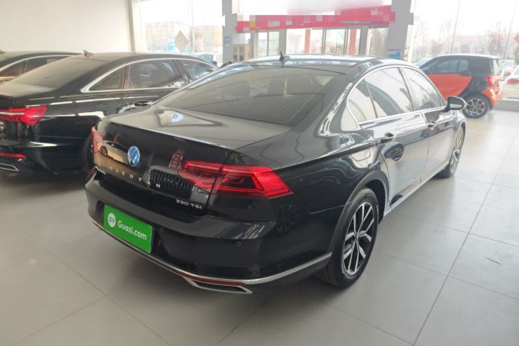 Used Volkswagen Magotan 2020 330TSI DSG Leading Model Rear Right 45 Deg