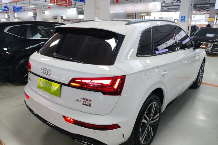 Used Audi Q5L 2022 40T Fashionable and Dynamic Model
