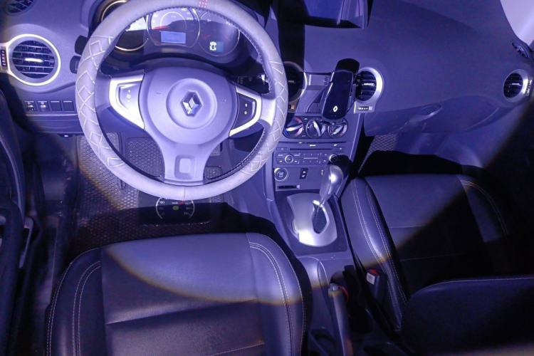 Used Renault Koleos 2014 Revised Version 2.0L Two-Wheel Drive Standard Edition