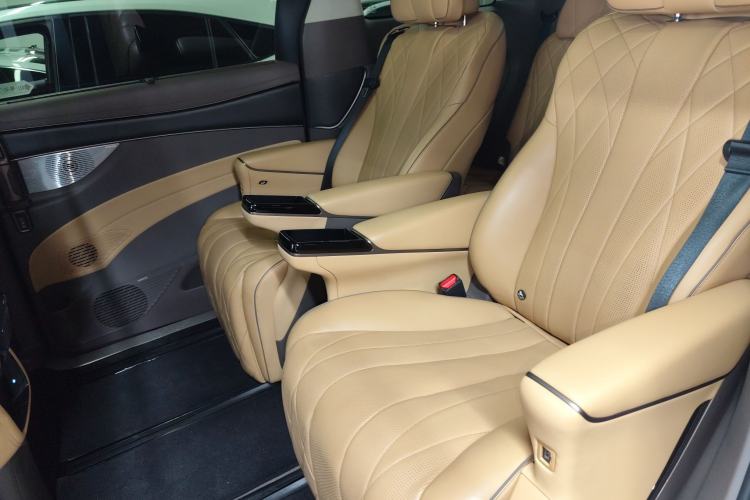 Used Denza D9 2022 DM-i 970 Four-Wheel Drive Flagship Model