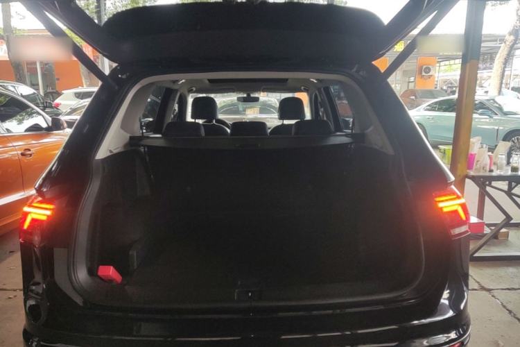 Used Volkswagen Tiguan L 2022 330TSI Automatic Two-Wheel Drive R-Line Enhanced Edition