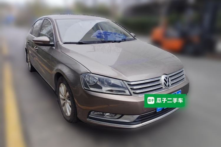 Used Volkswagen Magotan 2012 Revised Version 1.8TSI Leading Edition Front Right 45 Deg
