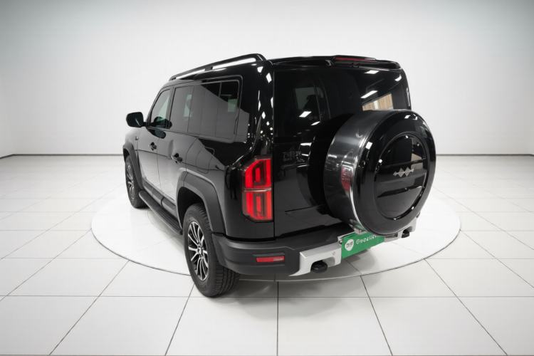 Used Formula Leopard 5 2023 Navigator Edition
