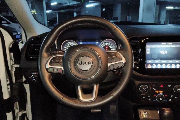 Used Jeep Compass 2019 220T Automatic Family Edition
