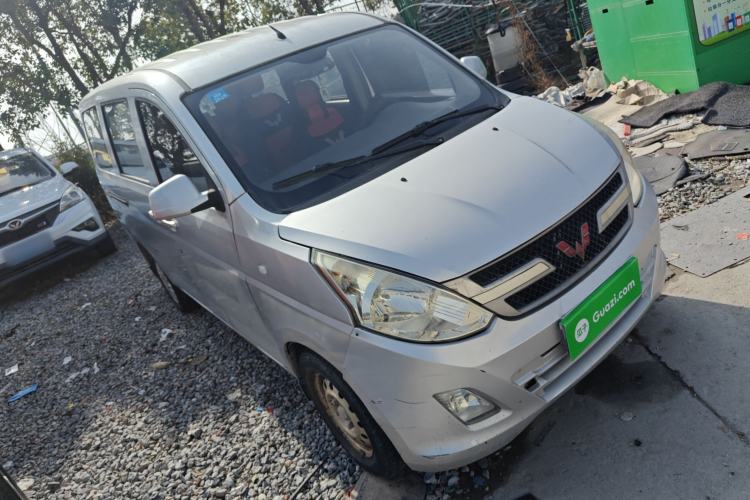 Used Wuling Rongguang V 2016 1.5L Standard Version