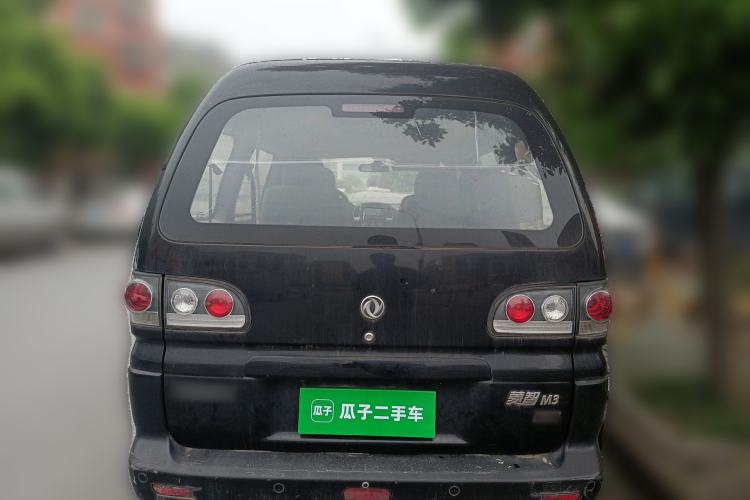 Used FORTHING Lingzhi 2014 M3 1.6L 7-Seater Comfort Model Rear