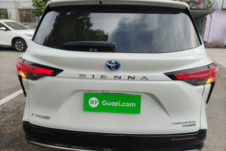 Used Toyota SIENNA 2021 2.5L Hybrid Ultimate Edition Rear