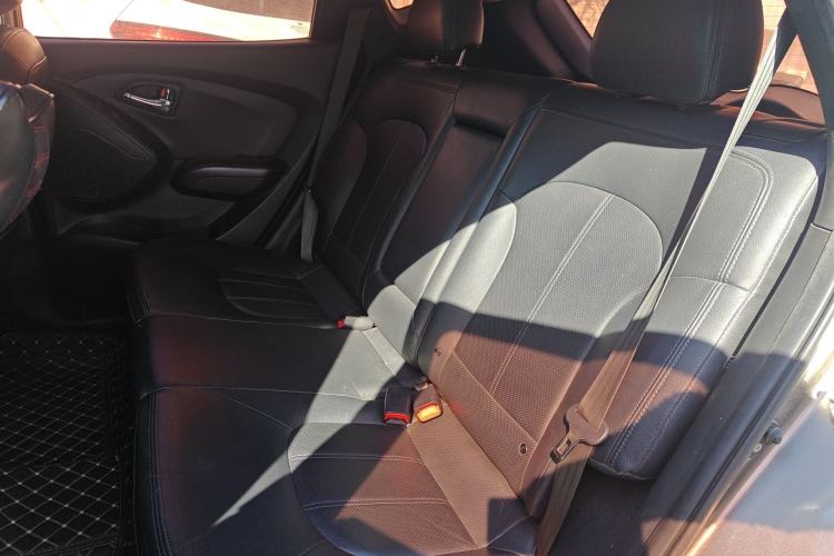 Used Hyundai ix35 2010 2.0L Automatic Two-Wheel Drive Elite Edition GLS